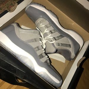 Jordan retro 11 low “cool grey”